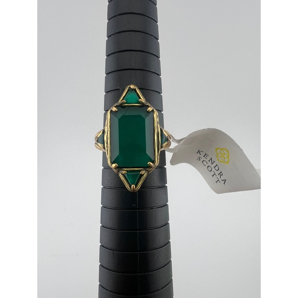 Kendra Scott Disney Queen Green Statement Ring Vintage Gold Size 7 NWT